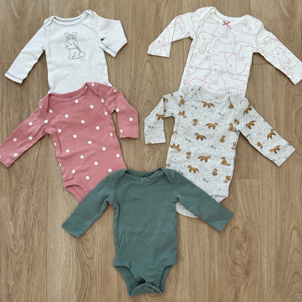 Carter’s Long Sleeve 0-3 Months Onesies - Set of 5